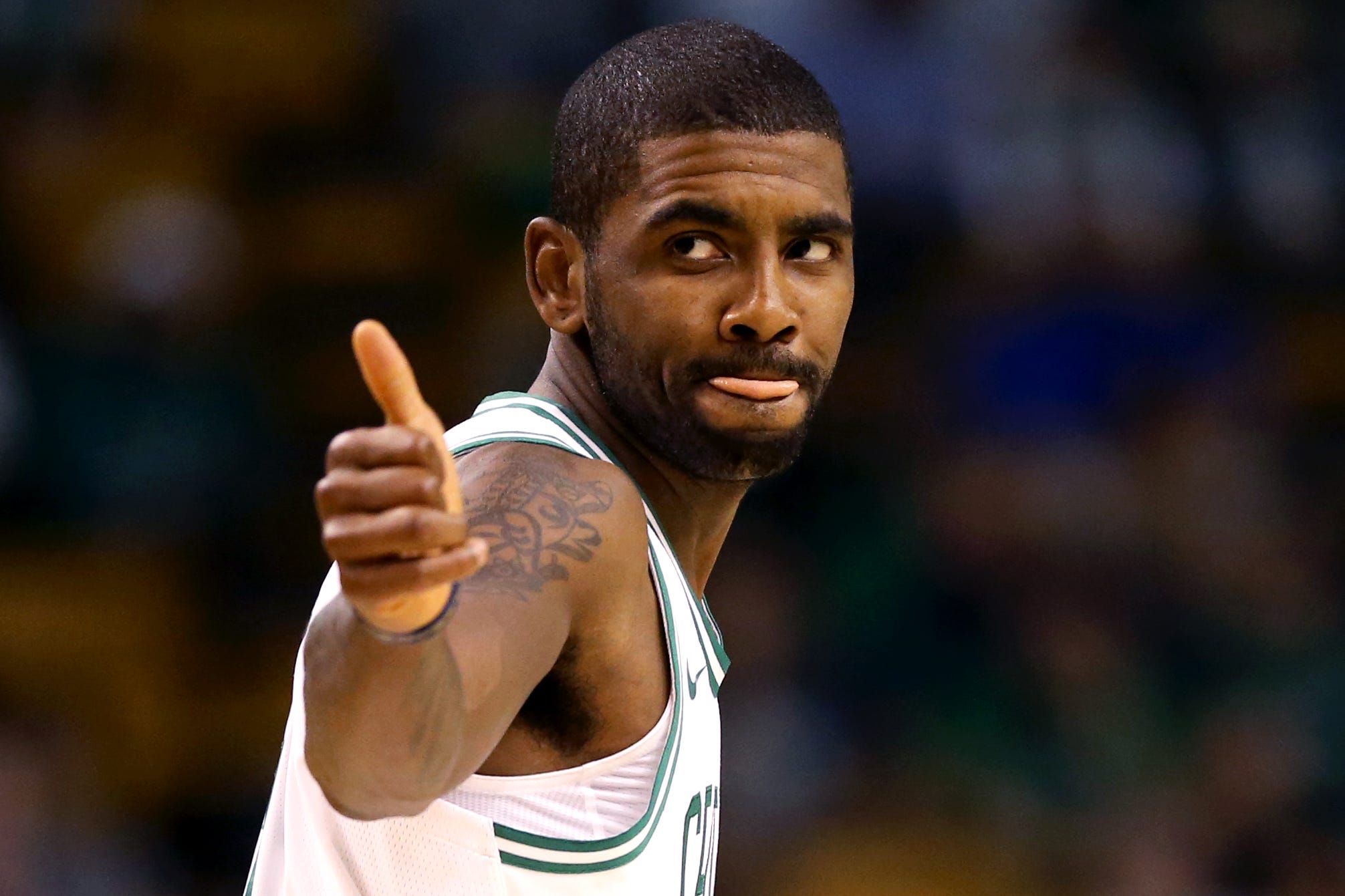 kyrie irving thinks the world is flat